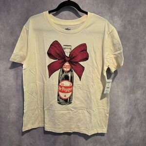 Dr Pepper T-Shirt For Women Bottle with Bow NWT size MEDIUM